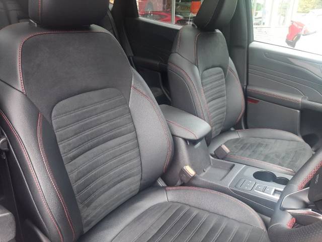 2021 Ford Kuga 2.5 225ps PHEV ST-Line X Edition 5dr CVT Auto