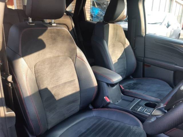 2021 Ford Kuga 2.5 225ps PHEV ST-Line X Edition 5dr Auto