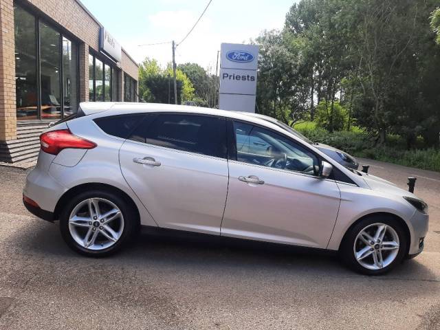 2016 Ford Focus 1.0 EcoBoost 125ps Zetec 5dr Auto