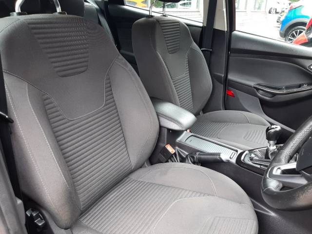 2015 Ford Focus 1.0 EcoBoost 125ps Titanium 5dr