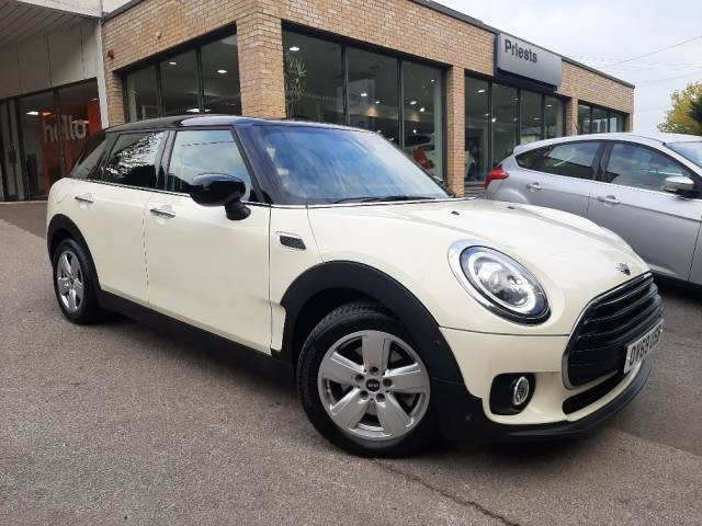 Mini Clubman 1.5 Cooper Classic 6dr Estate Petrol Pepper White