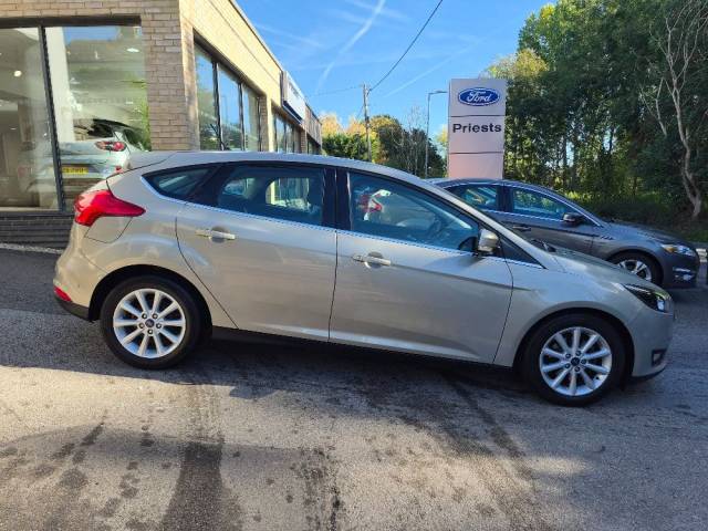 2017 Ford Focus 1.0 EcoBoost 125ps Titanium 5dr Auto